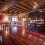 Vila Pazo Del Siglo Xvii En El Corazon De Galicia