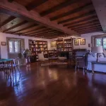 Pazo Del Siglo Xvii En El Corazon De Galicia Lalín