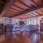 Vila Pazo Del Siglo Xvii En El Corazon De Galicia