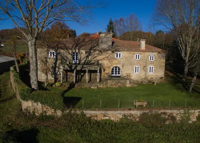 Pazo Del Siglo Xvii En El Corazon De Galicia Вилла Лалин